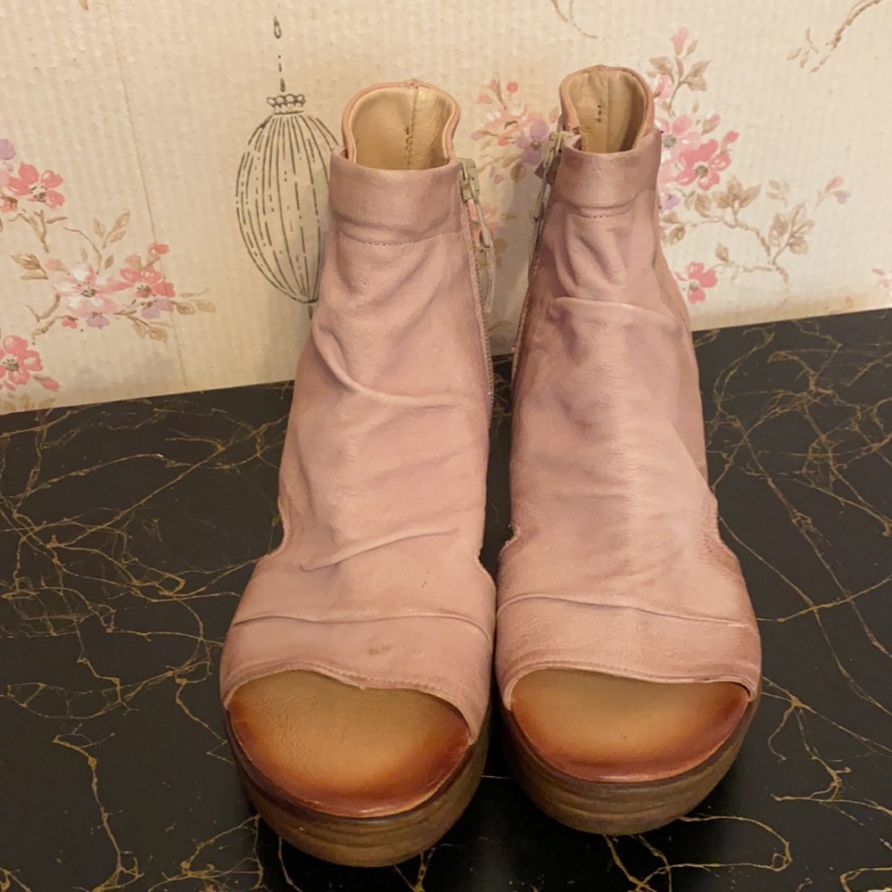 Miz Mooz leather sandals 🥰